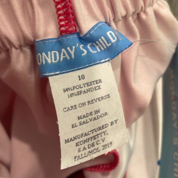 Monday's Child golf skirt NEW - Picture 5 of 6